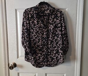 Stylish Leopard Print Women's Button Down Shirt
